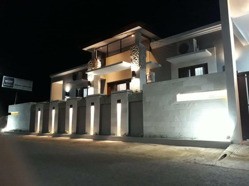 Imperial Villa Syariah Yogyakarta Exterior foto