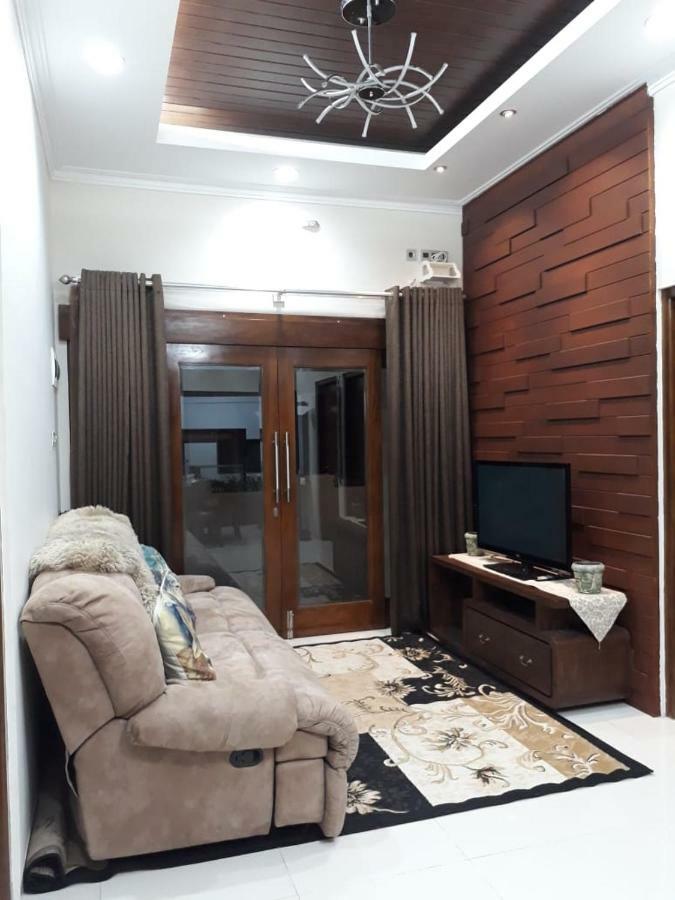 Imperial Villa Syariah Yogyakarta Exterior foto