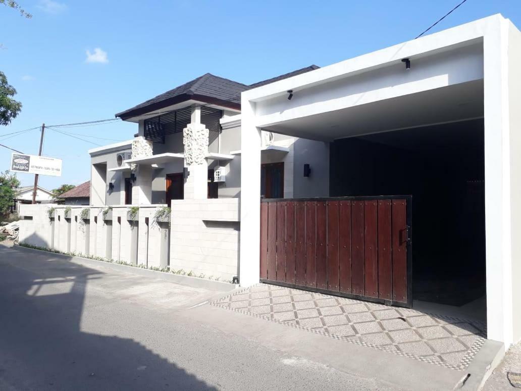 Imperial Villa Syariah Yogyakarta Exterior foto