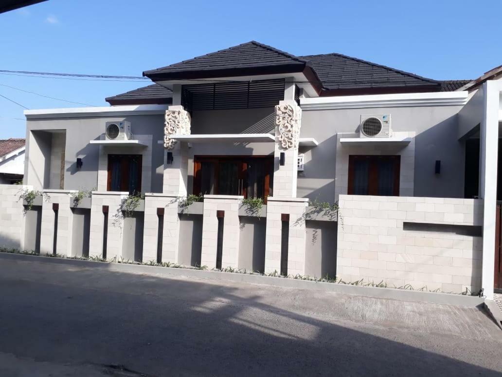 Imperial Villa Syariah Yogyakarta Exterior foto